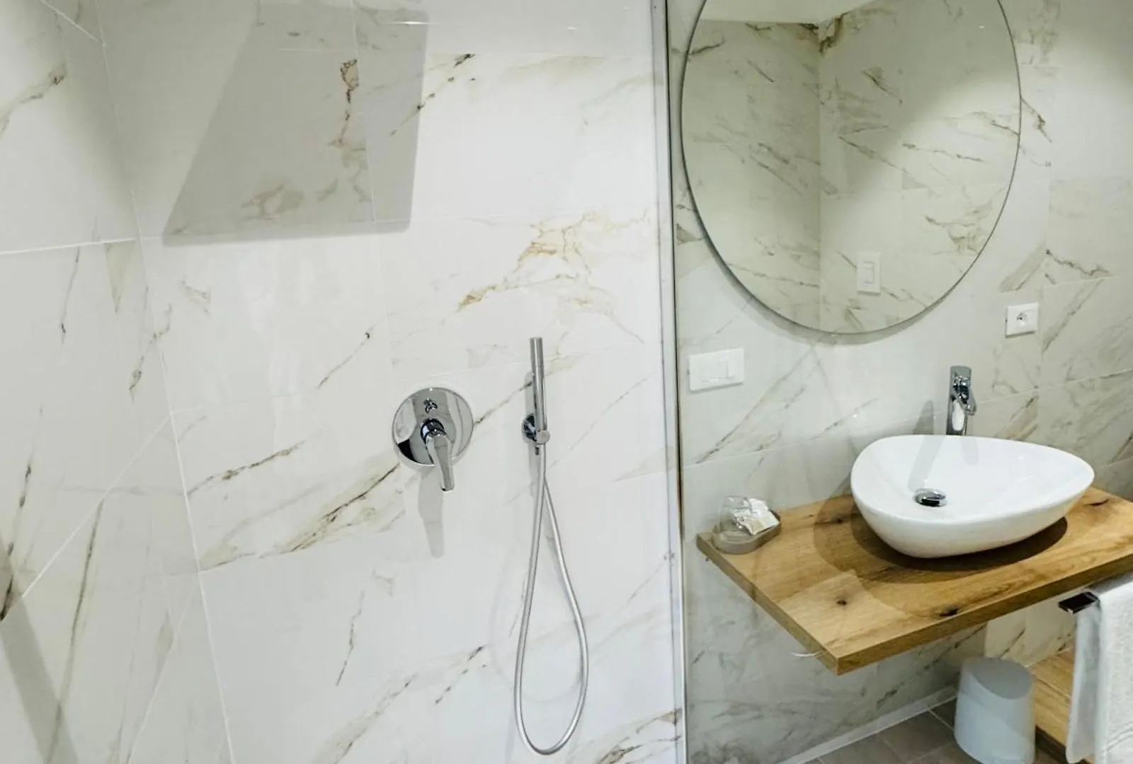 Feel Boutique Rooms Oristano 0*,