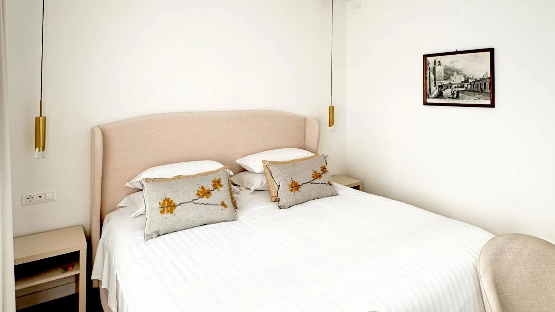 Feel Boutique Rooms Oristano Guest house